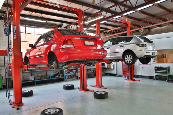 Car Service & Repairs Specialist in Melbourne